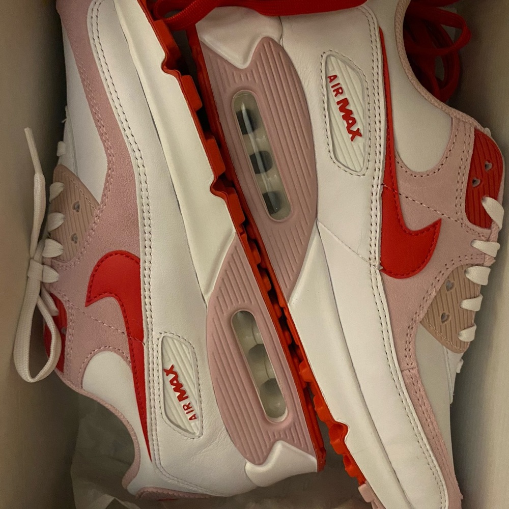 Nike Air Max 90 “Valentine’s Day” (2021)
